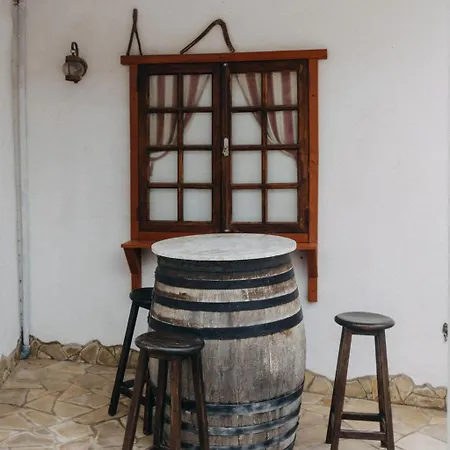 Casa In The Clouds Хеновес